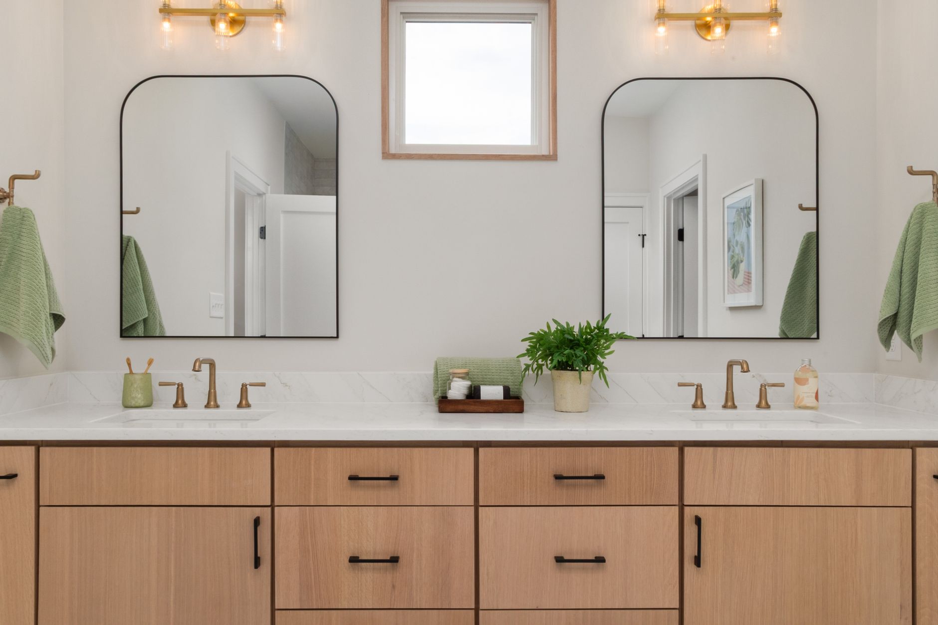 Rénovation salle de bain équipe à Fréjus